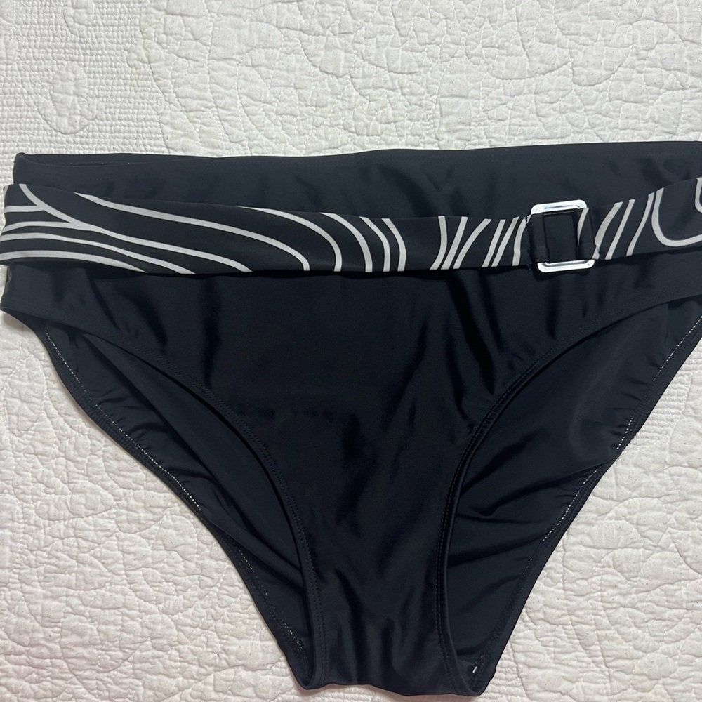 Swim Sets Women’s  Black Bikini Swim Bottom Size 16 with belt  #499
